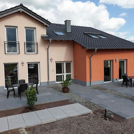 Lovely Modern Apartment With Private Terrace Ellscheid Zewnętrze zdjęcie